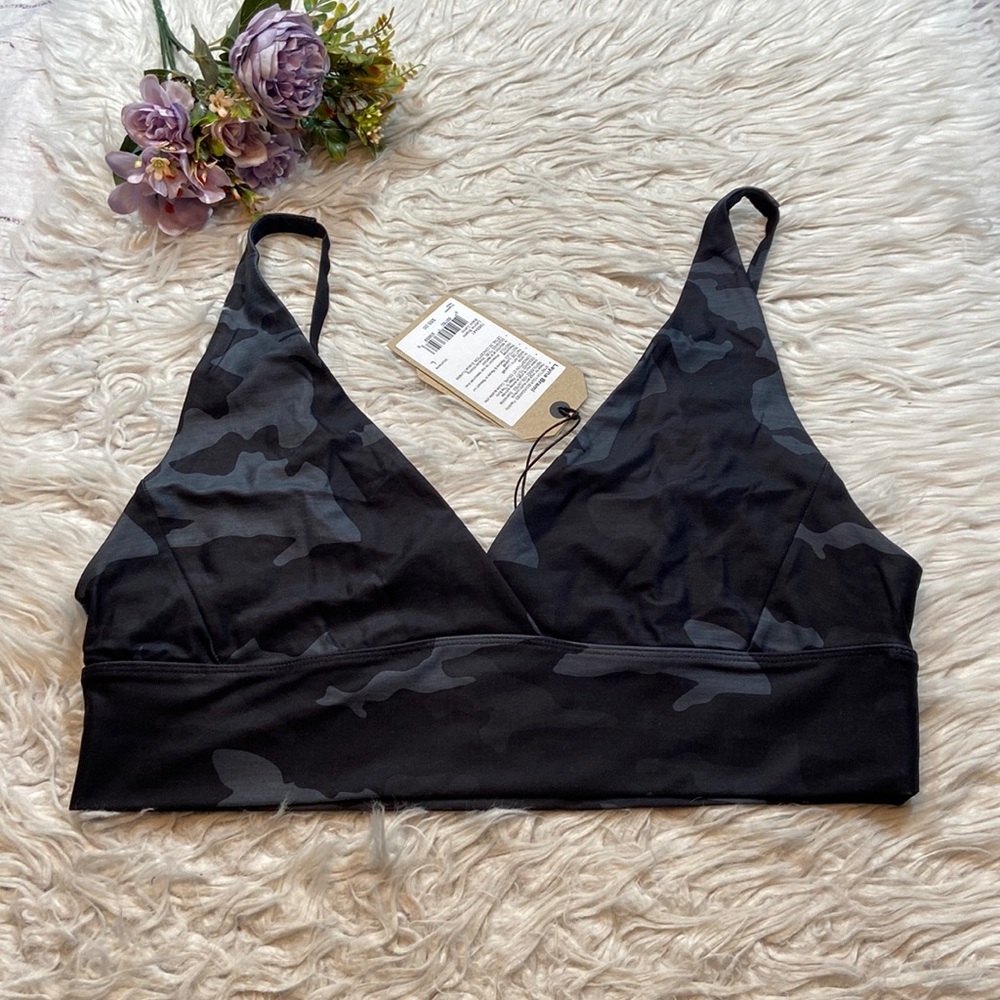 NWT PRANA Layna Brami Sports Lounge Bra in Black Camo sz L